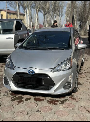 tayota harrier: Toyota Prius: 2016 г., 1.6 л, Автомат, Бензин, Хетчбек