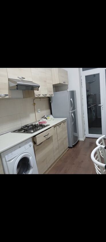аренда квартир помесячно: Gəncə şəhəri MIDA BINASI 9 MERTEBE 2 OTAQLI TAM WERAITLI ST MAWIN