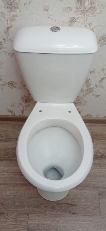 Unitazlar: Unitaz. Russ. istifadə 3 ay olub
2 - ci. Mkr. CAVADXAN. 54