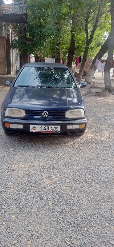 на голф: Volkswagen Golf: 1.8 л, Механика, Бензин