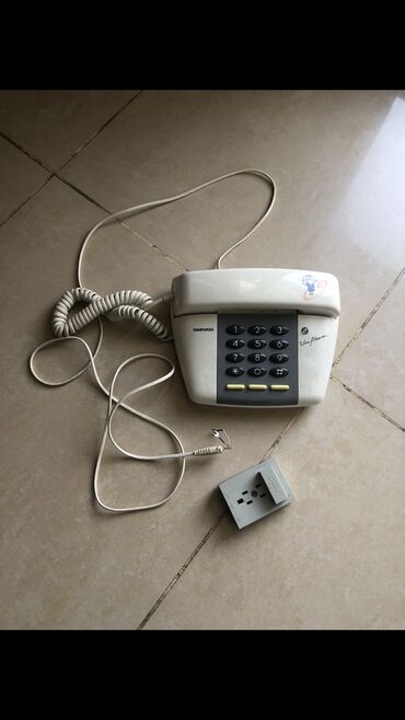 ikinci el telfonlar: Stasionar telefon Simsiz, Təmirə ehtiyacı var, Ünvandan götürmə