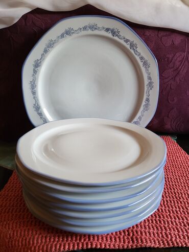 Stare vaze i dekor: Servi 1960ta za kolace,poslastice, Burg ( zamak ) Lindau,Nemacka na lalafo.rs — 4 Stare vaze i dekor: Servi 1960ta za kolace,poslastice, Burg ( zamak ) Lindau,Nemacka — 4