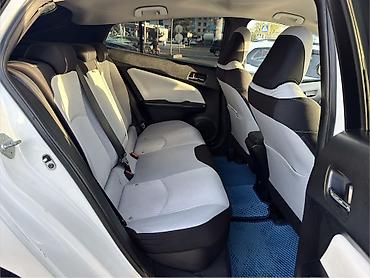 Toyota: Toyota Prius: 2019 г., 1.8 л, Автомат, Гибрид — 8