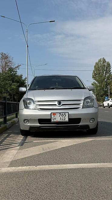 ковролин тойота ист: Toyota Ist: 2003 г., 1.5 л, Автомат, Газ, Хэтчбэк — 3