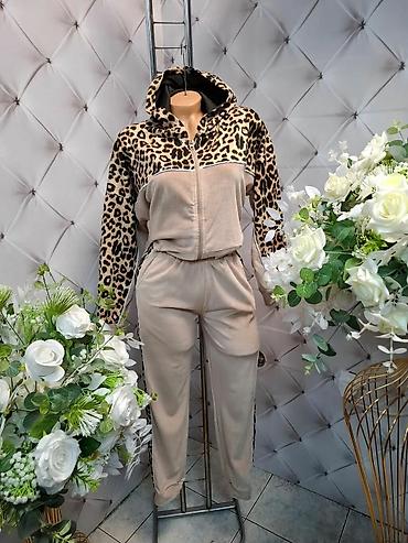 Gornji i donji deo: Velicine M/L,XL/XXLŽenski komplet trenerke sa kapuljačom – meki velur — 10