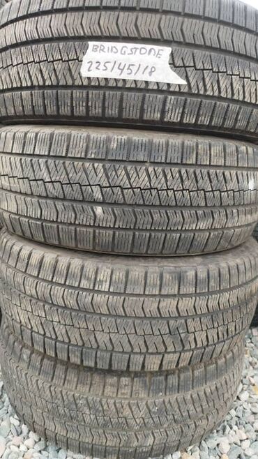 Шины: Шины 225 / 45 / R 18, Зима, Б/у, Комплект, Легковые, Япония, Bridgestone