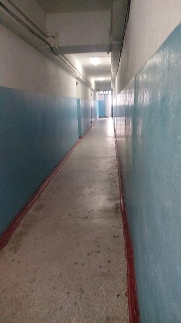 палас метраж: Кыздарга квартира берилет таза тынч жашаган, район Тец коммуналка — 5