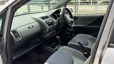 aion v plus: Honda Fit: 2003 г., 1.3 л, Автомат, Бензин, Хэтчбэк — 1