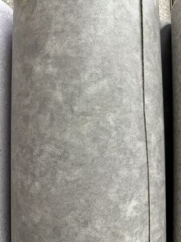 Линолеум: Рулон линолеума с мелкодисперсным узором. Представлен в нескольких — 3