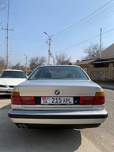 bmw 5 series e34: BMW 5 Series E34, седан, серебристый цвет. Основные характеристики: - — 5