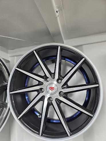 Литой колесный диск Vossen Precision Series - Дизайн: многоспицевый