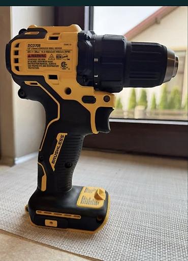 Аккумуляторная дрель‑шуруповёрт DeWALT DCD708 (Atomic Compact Series)