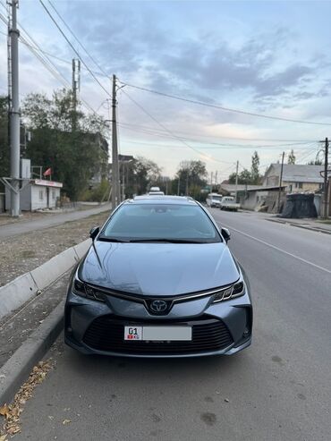 машина мало литровка на рассрочку: Toyota Corolla: 2020 г., 1.8 л, Автомат, Гибрид, Седан