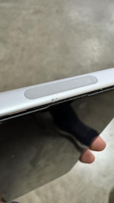 google pixel pro: IPhone 17 Pro Max, Б/у, 256 ГБ, Серебристый, Зарядное устройство, Чехол, Кабель, 100 % — 3