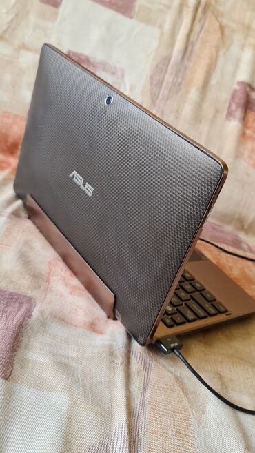 ASUS: ASUS Transformer Book – hibridni uređaj (tablet + dok tastatura) kao — 17