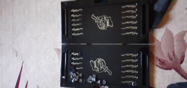 Musiqi alətləri: Məhsul: Nərd dəsti (qatlanan, daş və zərlərlə) - Rəng: Qara əsaslı