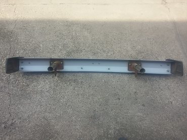 Auto delovi: Prednji branik Lada 2105, Lada Karavan br.6. Očuvano, novi tip — 9