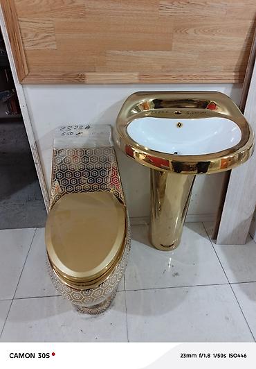 ag rəng səkil: Qızılı rəngli hamam aksesuarları dəsti - Tərkib: ayaqüstü lavaboya — 1