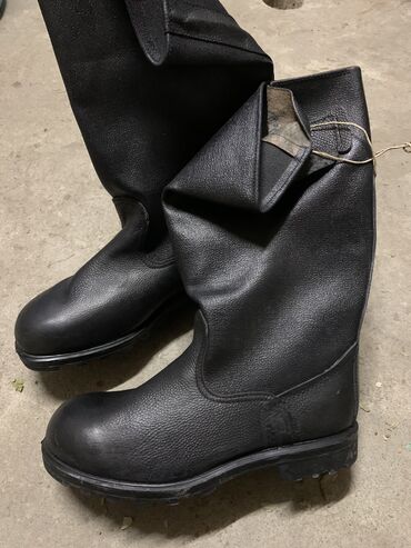 Другая мужская обувь: Кирзовые сапоги Российские Размер 43 Цена окончательная Доставка по