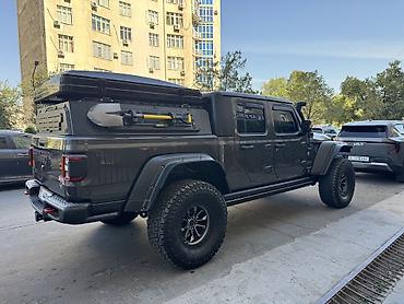 аварийный битый сузулгон: Jeep Gladiator: 2021 г., 3.6 л, Типтроник, Бензин, Пикап — 2