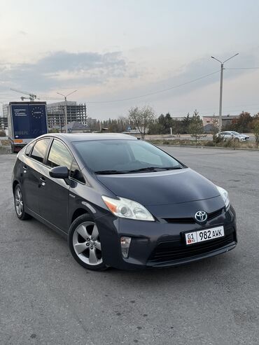 чехол на приус: Toyota Prius: 2015 г., 1.8 л, Вариатор, Гибрид, Хэтчбэк
