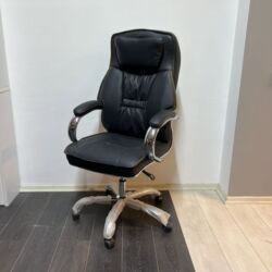 Ofis və oyun kresloları: Yeni, Təkərli, Qolları tənzimlənir, Dəri — 19