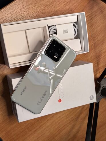 телеком ош: Xiaomi, 13, Б/у, 256 ГБ, 1 SIM, 2 SIM
