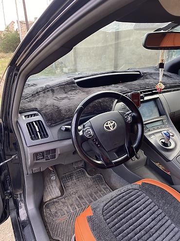 prius qiyməti: Toyota Prius: 1.8 l | 2010 il — 8
