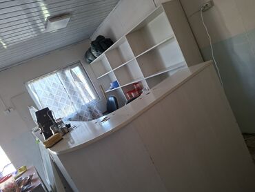 полка для сигарет: Барный стойка для магазина и пивнушкт - Комплект торговой мебели