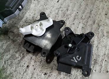 sa staklom: MOTORCIC KLAPNE VENTILACIJE ZA OPEL SIGNUM, VECTRA C | Svi delovi za — 2
