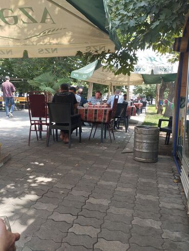 Tibb, əczaçılıq: Ofisiant tələb olunur, Gündəlik ödəniş, İstənilən yaş, 1 ildən az təcrübə
