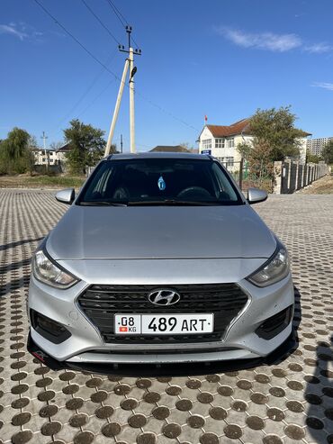 экран для машины: Hyundai Solaris: 2018 г., 1.6 л, Автомат, Бензин, Седан