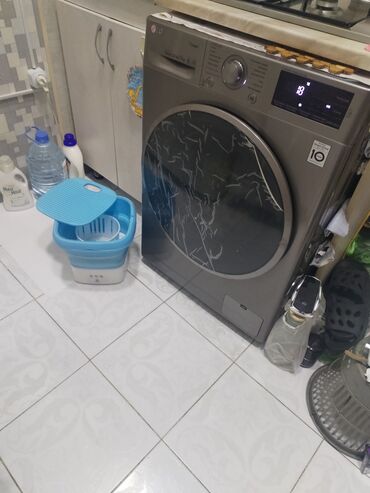 Paltaryuyan maşınlar: Portativ mini paltaryuyan – qatlanan modellərdən. Xüsusiyyətlər: - — 6