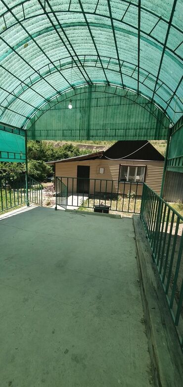 купить дом в иссык куле: 80 м², 2 комнаты, Бронированные двери, Забор, огорожен