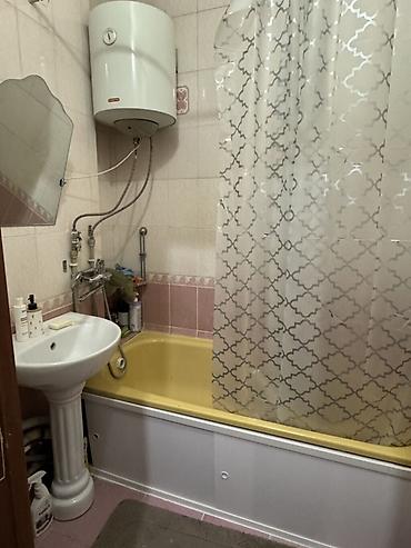 105: 3 комнаты, 62 м², Пишпек 105 серия, 7 этаж, Косметический ремонт — 7