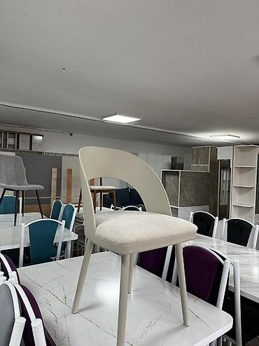 Кухонные столы: Обеденные столы с глянцевой столешницей - Прямоугольная форма — 6