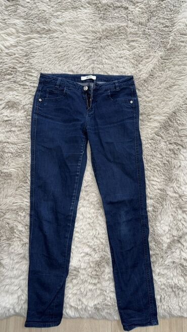 Farmerke: Ženska garderoba – više komada 1) Print pantalone - Materijal: lagana na lalafo.rs — 6 Farmerke: Ženska garderoba – više komada 1) Print pantalone - Materijal: lagana — 6