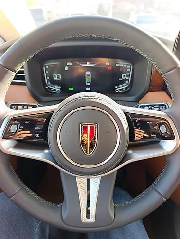 Другие автомобили: Премиум класс Минивэн Hongqi HQ9 📆 Год: 2023 11 🚙 Комплектация — 14