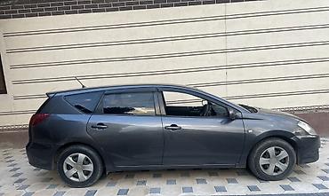справа: Toyota Caldina: 2003 г., Универсал — 3