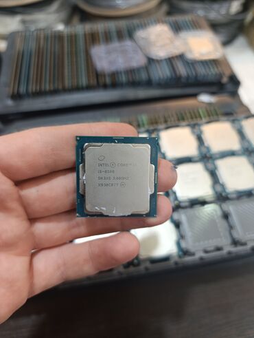 Prosessorlar: Prosessor Intel Core i5 İ5-8500, 4 nüvə, İşlənmiş