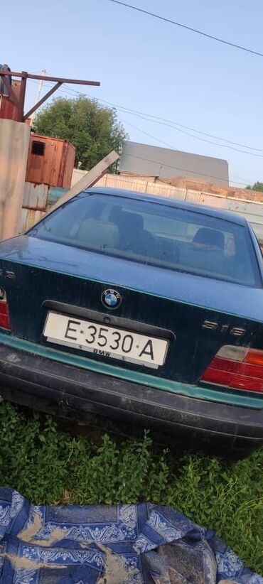 опель вектира: Продается BMW 318 в зеленом цвете. Автомобиль представляет собой