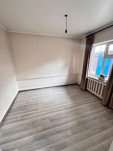 Продажа полдома: Продаётся пол.дома в Рабочем городке. Участок 2,4 сотки по Гос.Акту — 8