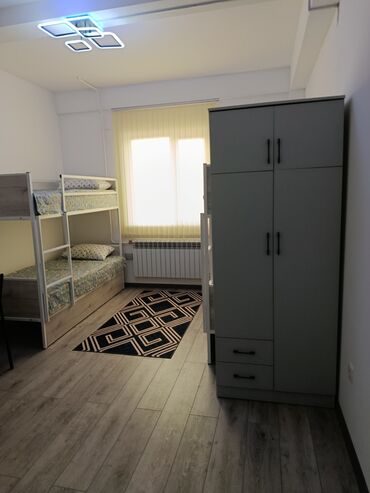 сдаю дом на долгий срок: Комната с койко-местами в общежитии/хостеле - Планировка: одна