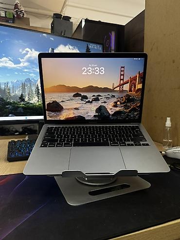 noutbuk: Apple MacBook Air 13 Чип: М1 Ram: 8gb Память: 256gb Гарантия: 6 мес — 1