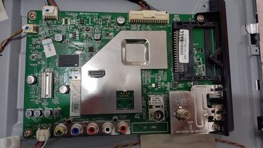 f15 telefon na preklop: 715G8524-M01-B00-004K Procesorska - LG 32LJ500U 715G8524-M01-B00-004K