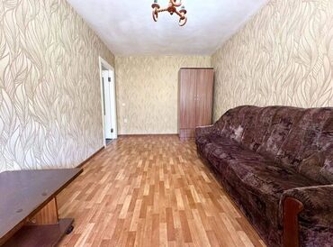 срочно продаётся 1 комнатная квартира в районе ошского рынка по улице молодая гвардия токтогула: 1 бөлмө, 32 кв. м, Жеке план, 2 кабат, Косметикалык ремонт