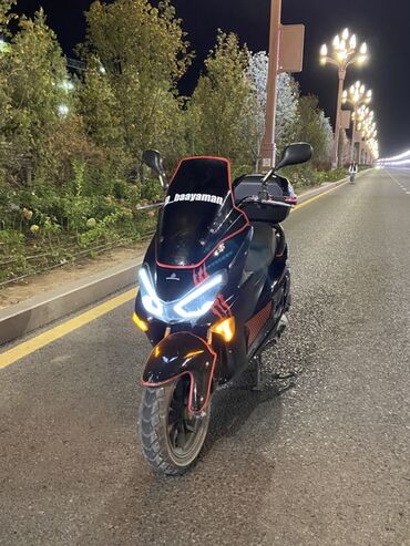 мопеды танк: Макси-скутер 150 куб. см, Бензин, Колдонулган