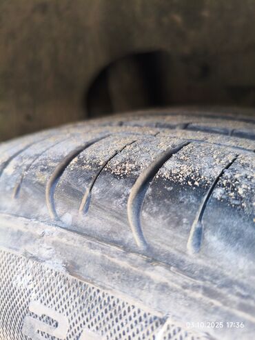 Mercedes-Benz: Mercedes-Benz E-Class: 2.3 l | 1995 il Sedan — 14