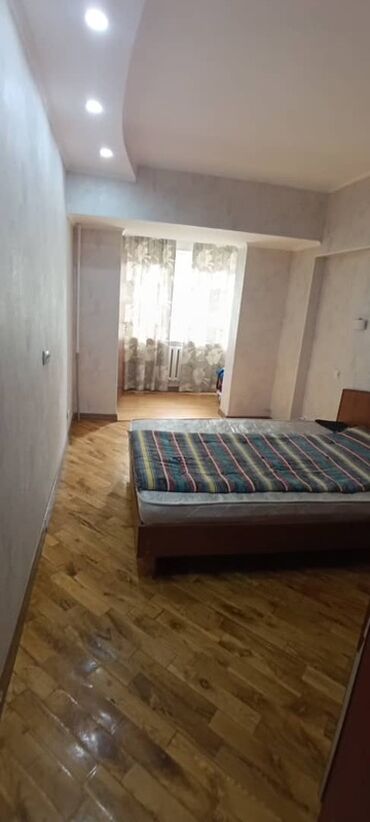 недвижимост3 х комнатная квартира кудайбергена: 2 бөлмө, 55 кв. м, Элитка, 3 кабат, Косметикалык ремонт