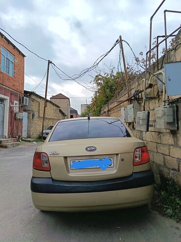 Kia: Kia Rio: 1.4 l | 2008 il Sedan — 2